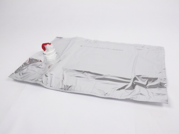 Bag in Box Saftkarton mit Saftbeutel für Saftabfüllung Faltkarton Apfelsaft Saft Bag in Box Saftkarton mit Saftbeutel für Saftabfüllung Faltkarton Apfelsaft Saft